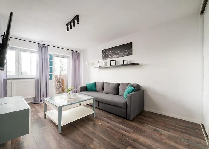 Elblaska Deluxe By Bookinghost * Warsaw