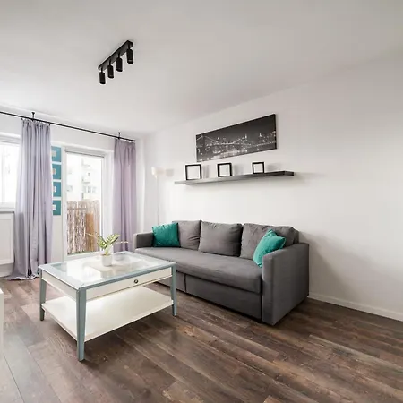 Elblaska Deluxe By Bookinghost * Varšava