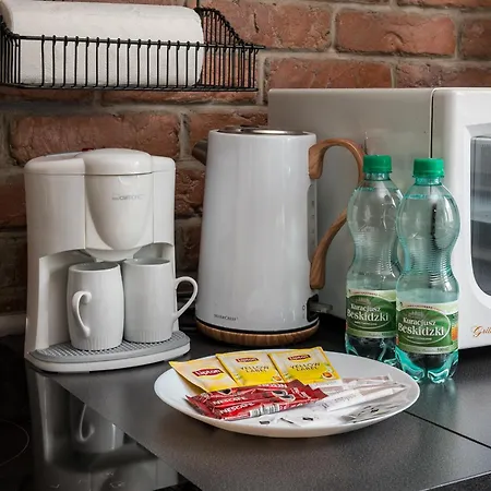 Elblaska Deluxe By Bookinghost *